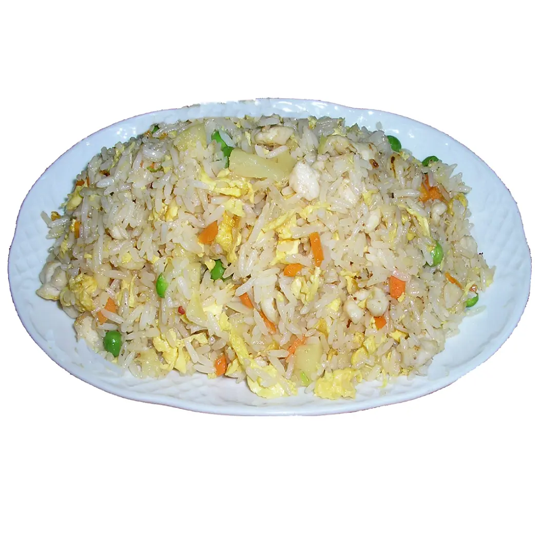 Arroz frito con piña