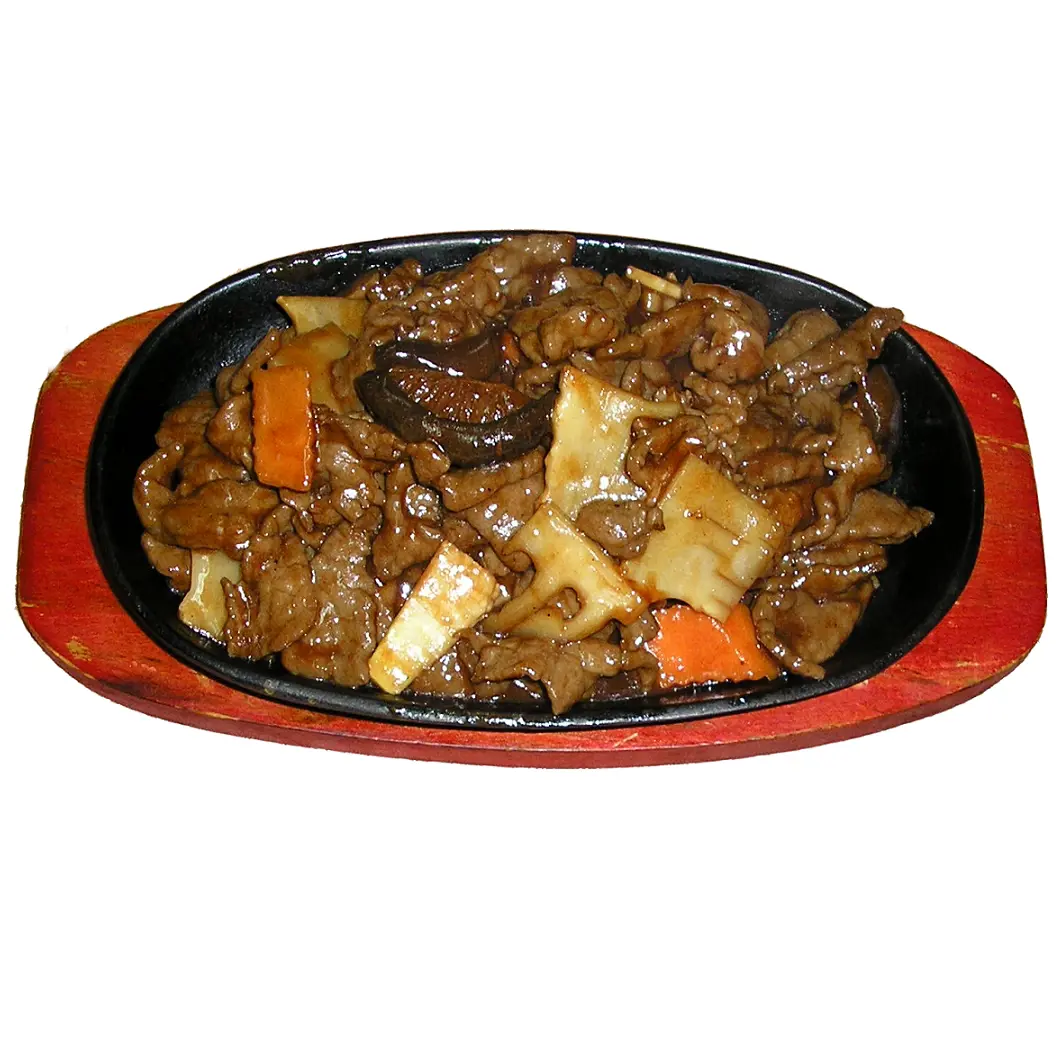 Ternera con setas chinas y bambú